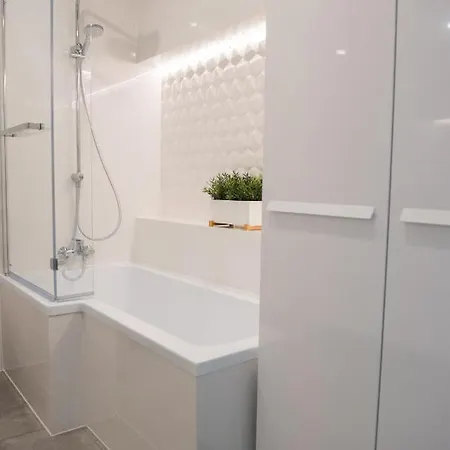 Bulgarska 60m2-3 Pokoje-piekny Widok-13 Pietro 24h Check In 아파트 포즈난