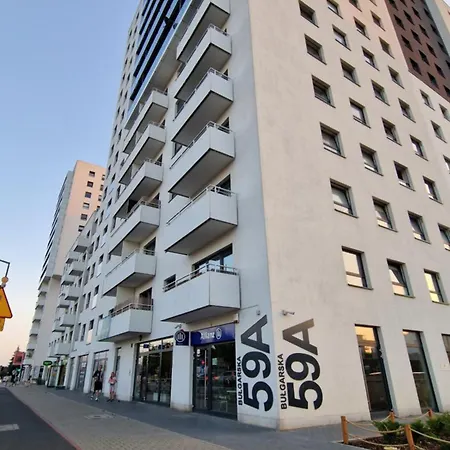 Bulgarska 60m2-3 Pokoje-piekny Widok-13 Pietro 24h Check In アパート ポズナン