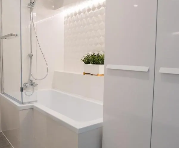 Bulgarska 60m2-3 Pokoje-piekny Widok-13 Pietro 24h Check In アパート ポズナン